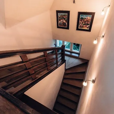 Nejklidnejsi Spanek S Vyhlidkou Vyhradne Pro Nekuraky - Vistaria - Na Hradbach 5 Homestay Mikulov
